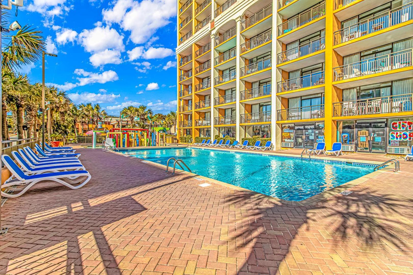 Direct Oceanfront Suite Caravelle Resort 615 Sleeps 4 Guests Миртъл Бийч Екстериор снимка